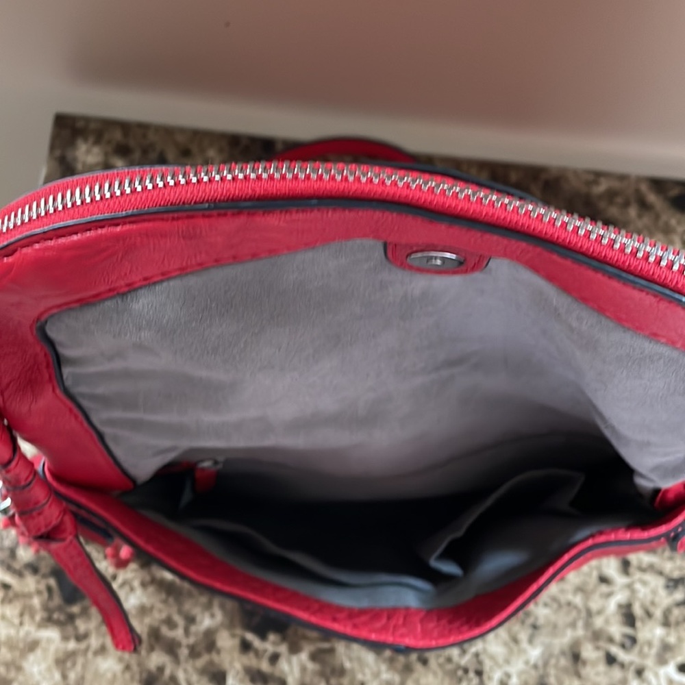 Vince Camuto crossbody bag - Picture 10 of 10